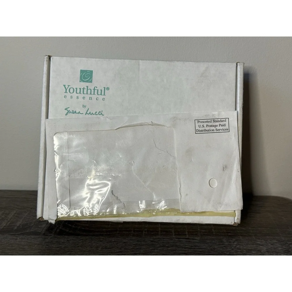 Youthful Essence By Susan Lucci Vitamin Enriched Resurfacing Cream W/ Pads 2.5oz